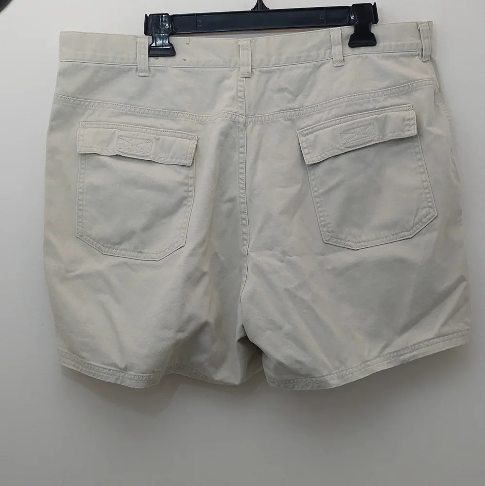 J. Crew Men's Size 40 Shorts Beige Cotton Cargo Short